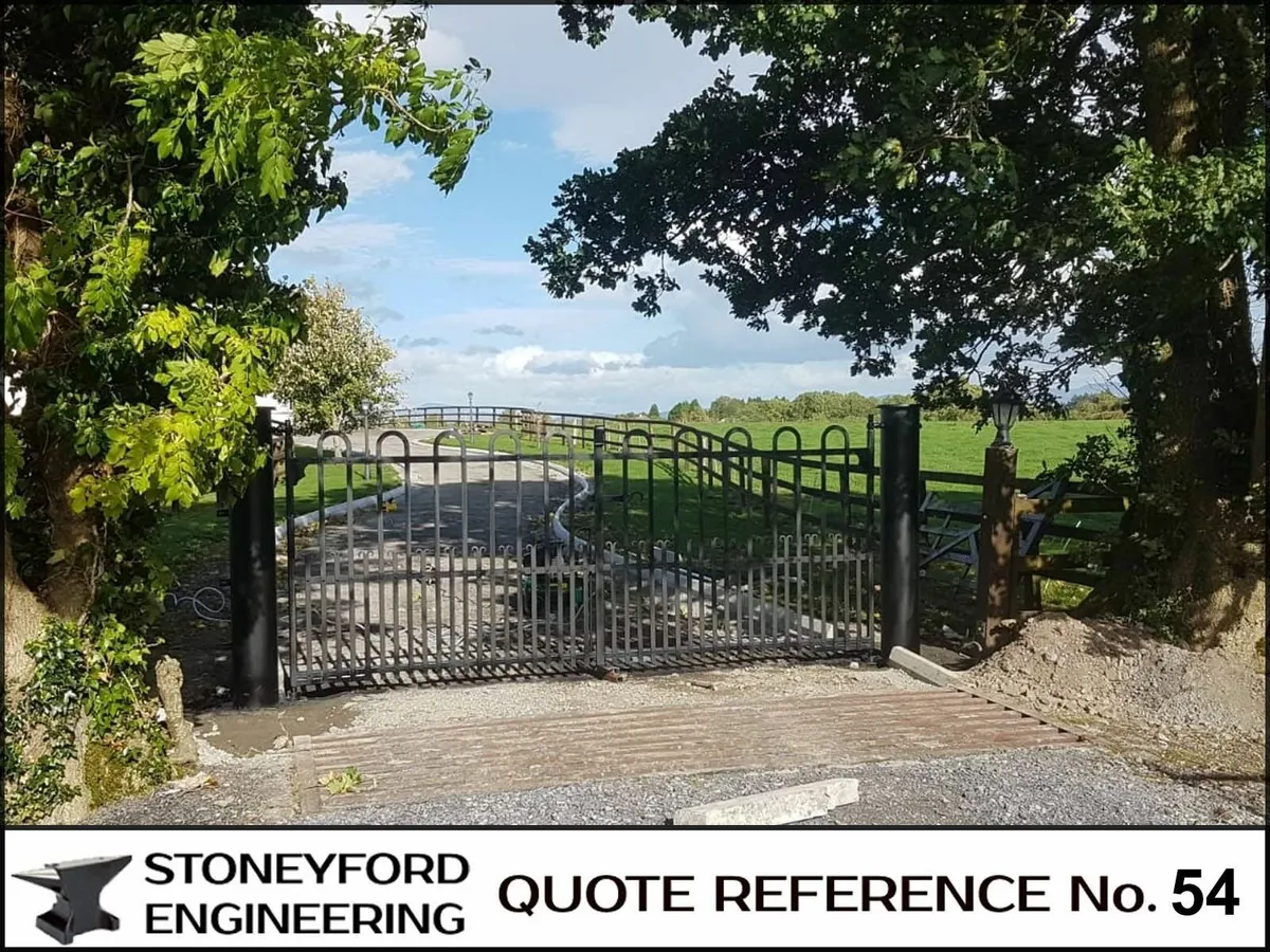 Traditional riveted and country entrance gates - Image 3