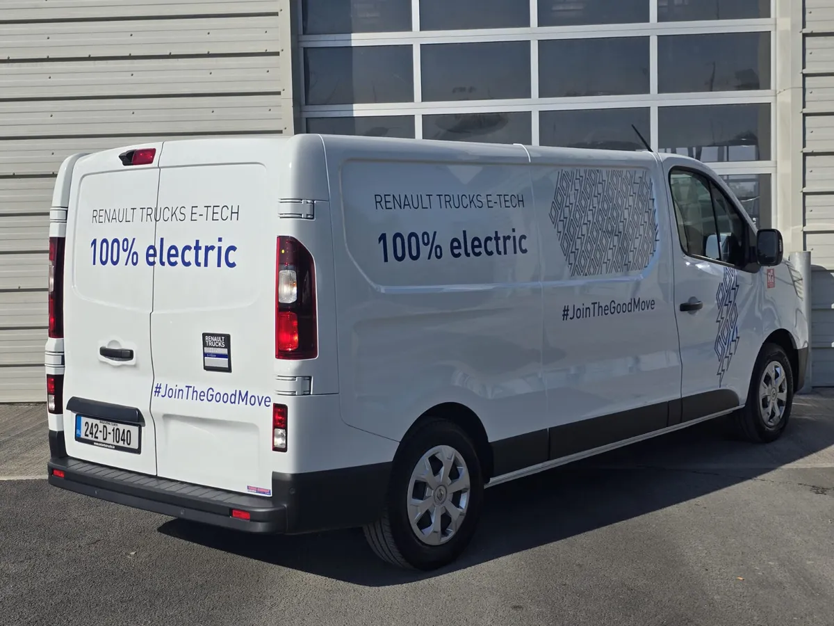 Renault Trafic Trafic E-Tech - Image 4