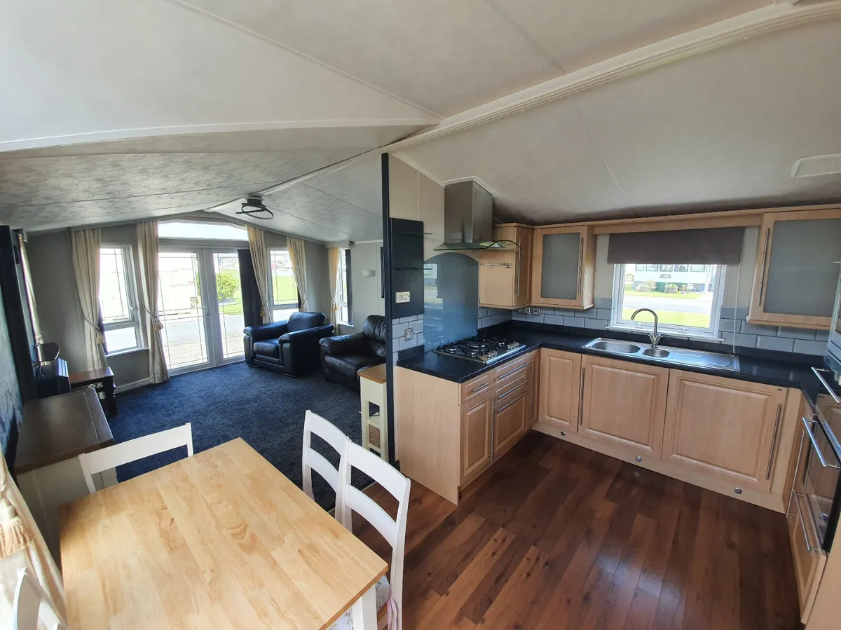 3 Bedroom Full Residential Home - Image 4