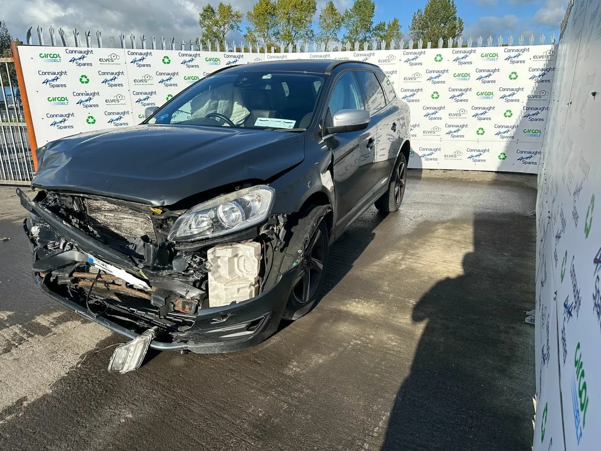 2015 VOLVO XC60 JUST IN FOR BREAKING - Image 2
