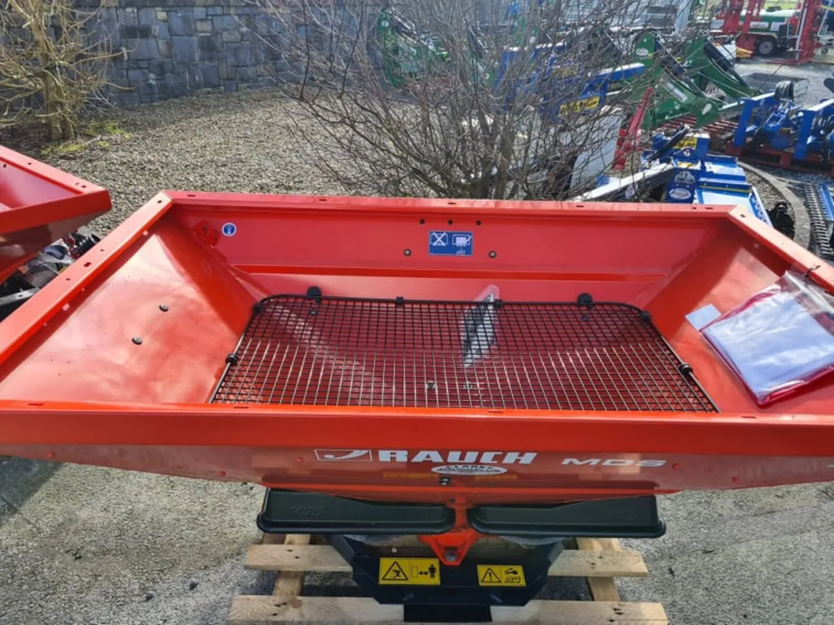 Rauch MDS  Fertiliser Spreaders - Image 4