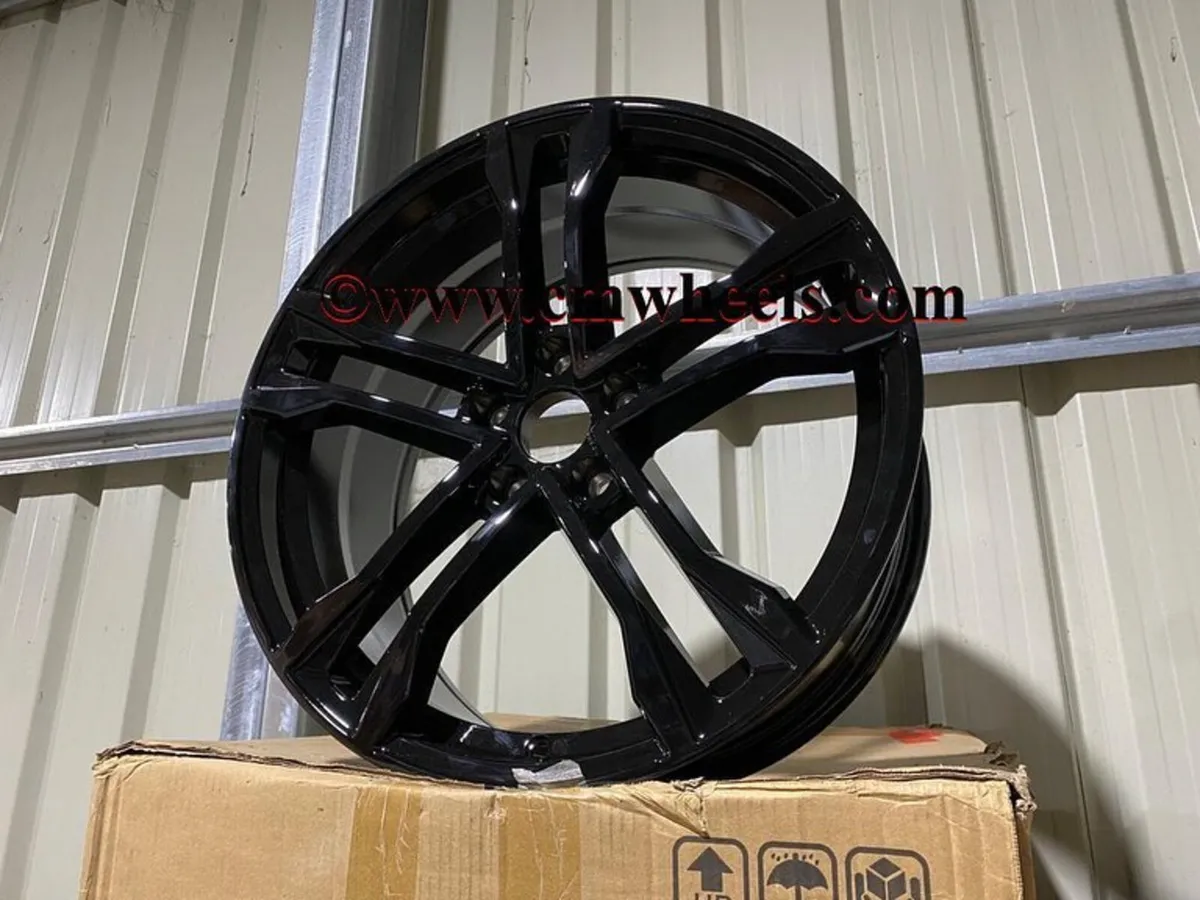 19" Inch SQ8 Audi style Alloys A3 A4 A6 Golf 5x112 - Image 2