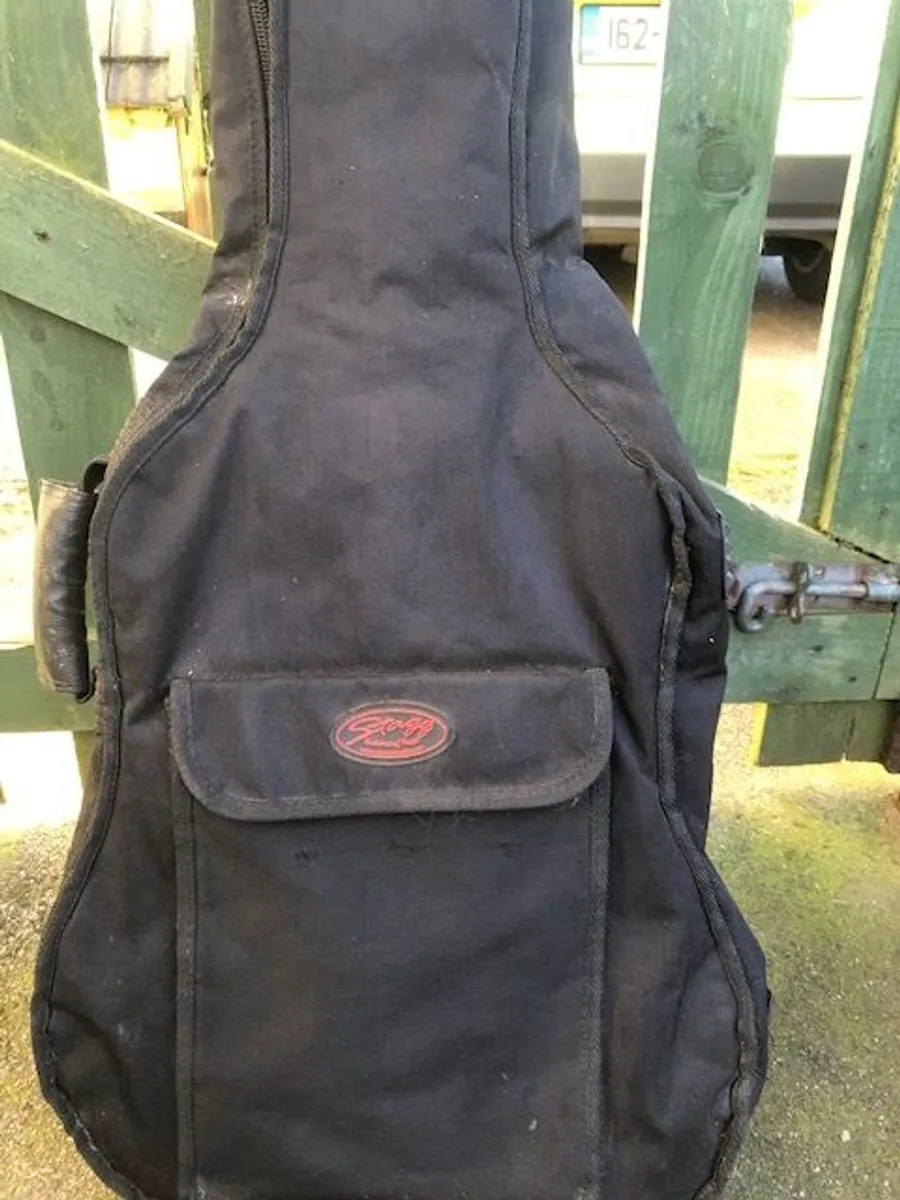 Bass and shoulder bag - Image 1