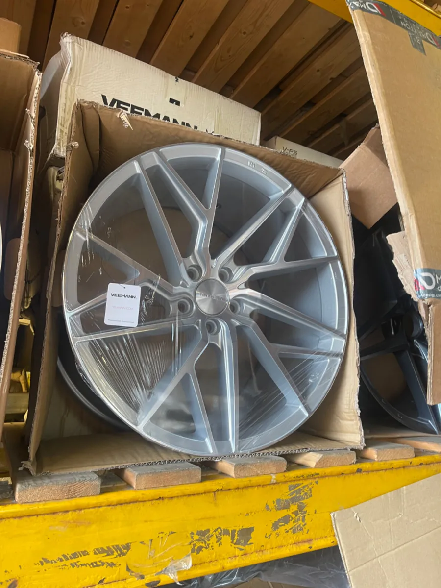 18” veemann 9.0” concave 5x112 vfs44 - Image 1