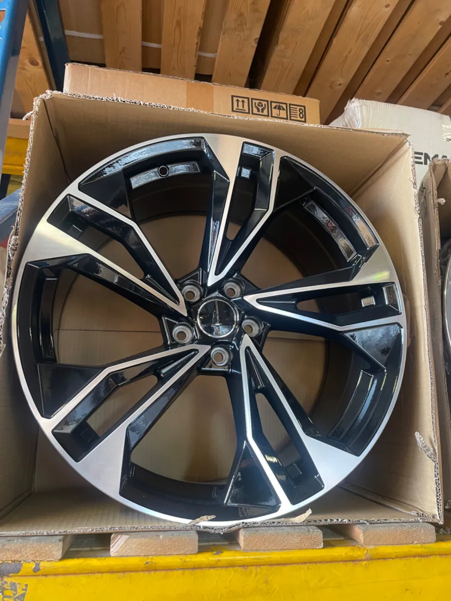 20” rs 5x112 alloys x4