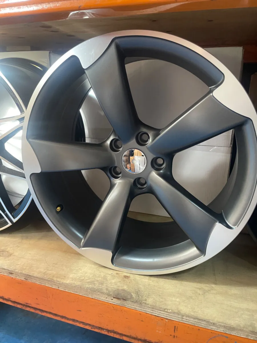 19” deep concave ttrs alloys x 4
