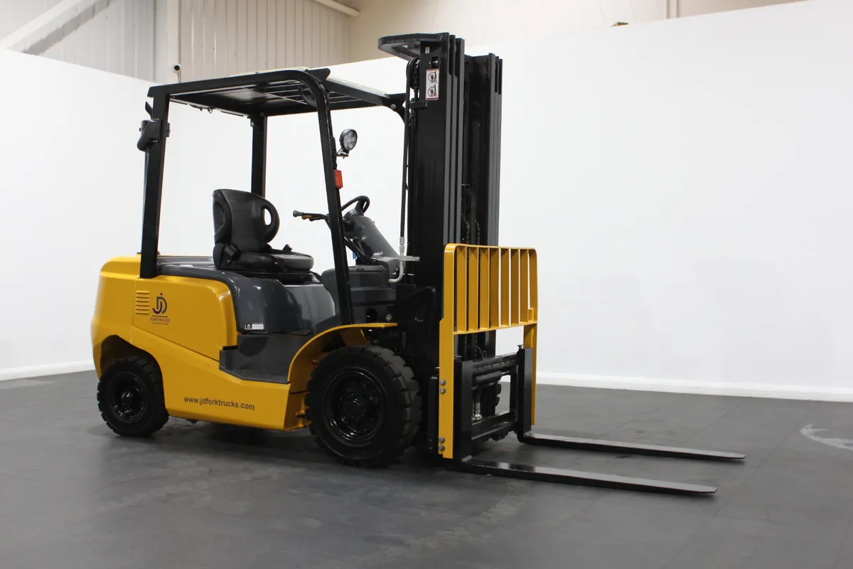 HIFOUNE FD25T 2.5Ton Counterbalance Forklift - Image 3