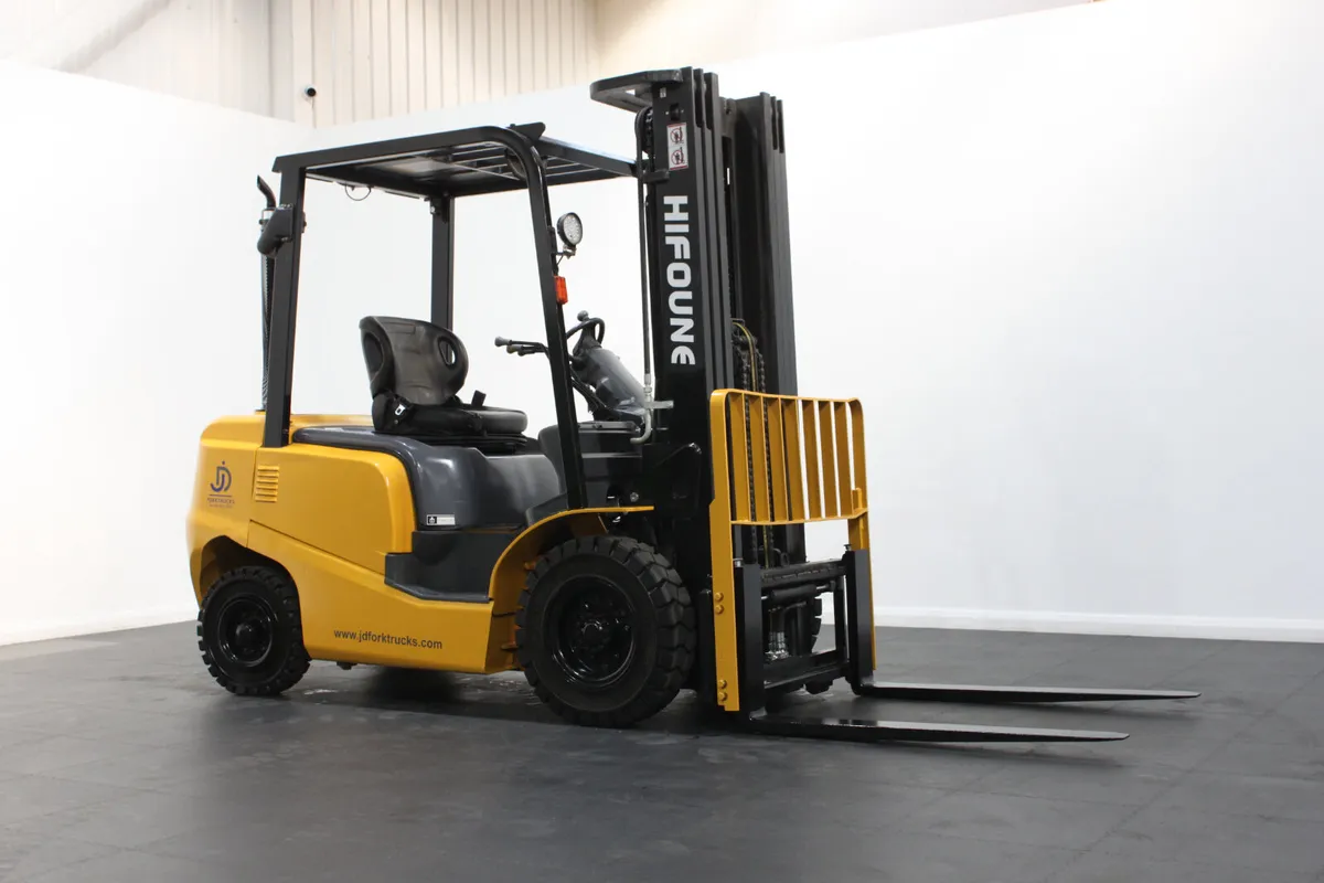 HIFOUNE FD25T 2.5Ton Counterbalance Forklift - Image 1
