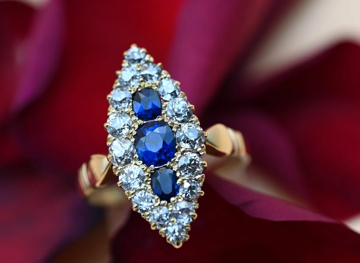 Antique Victorian Sapphire & Diamond Ring - 18ct - Image 2