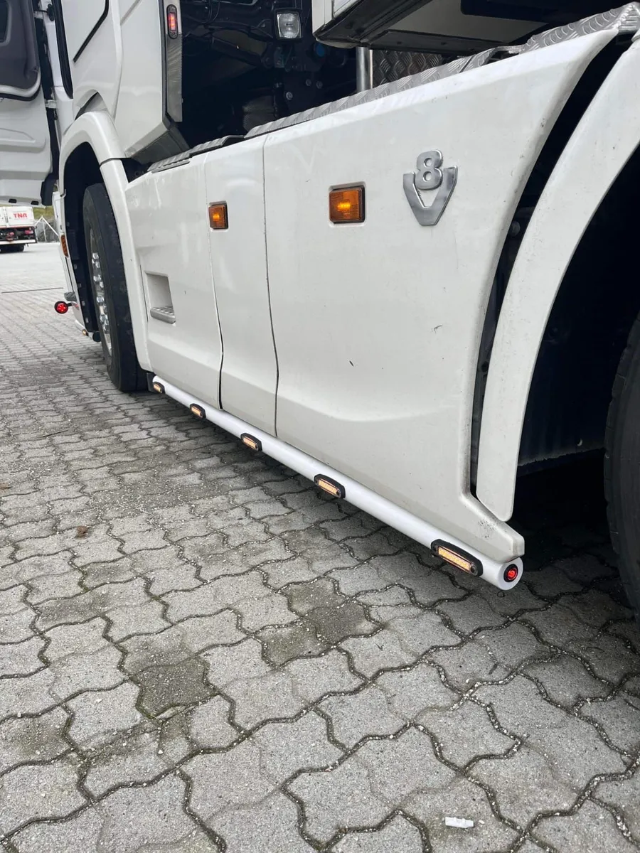 Truck accessories - Image 1