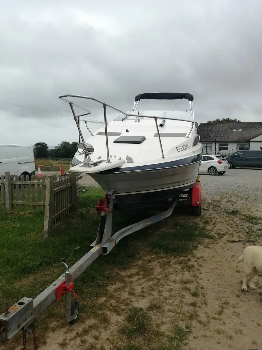 Sports crusier Bayliner boat .may swap. - Image 3