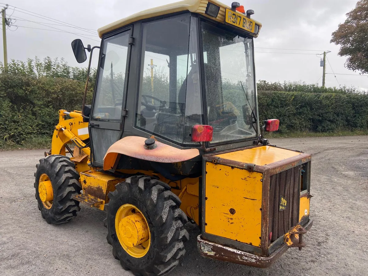 JCB 2CX Loader - Image 3