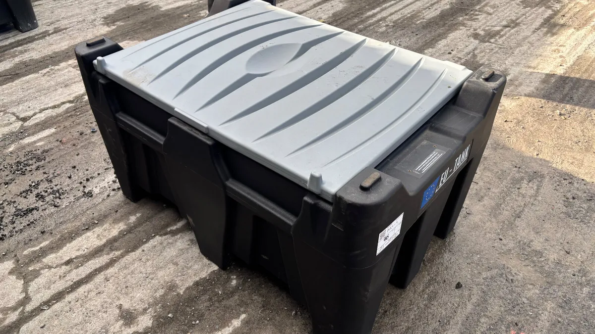 330L Emiliana Diesel Bowser - Image 3