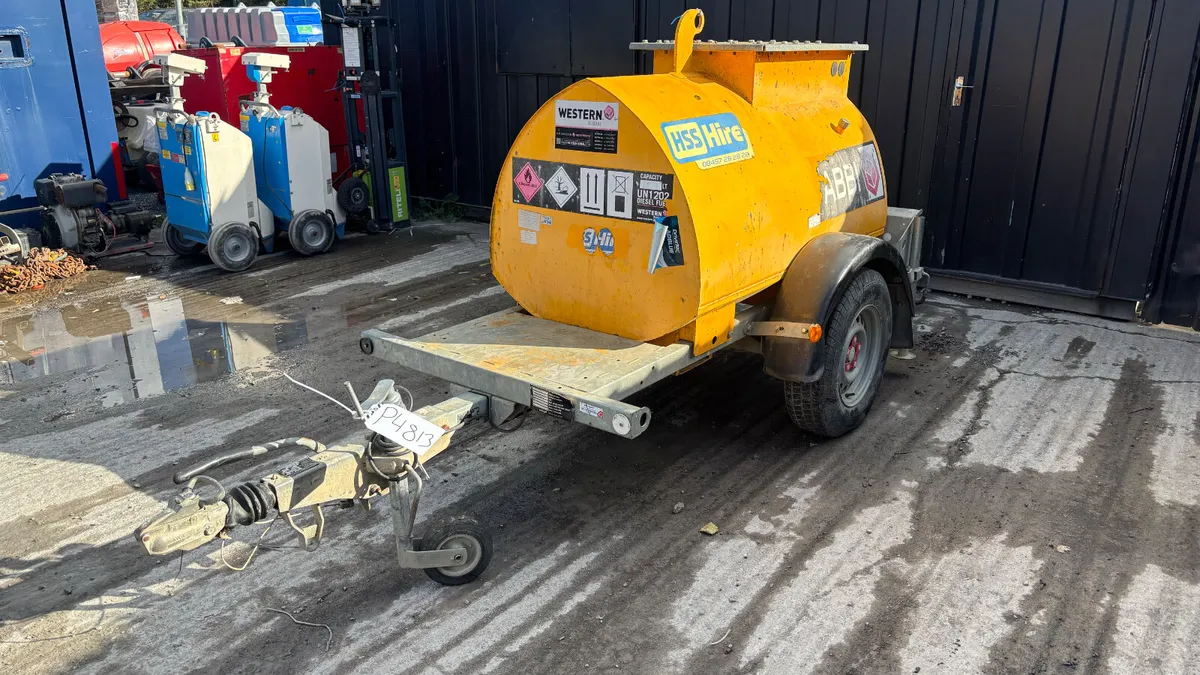 500L Towable Western Bowser - Image 3