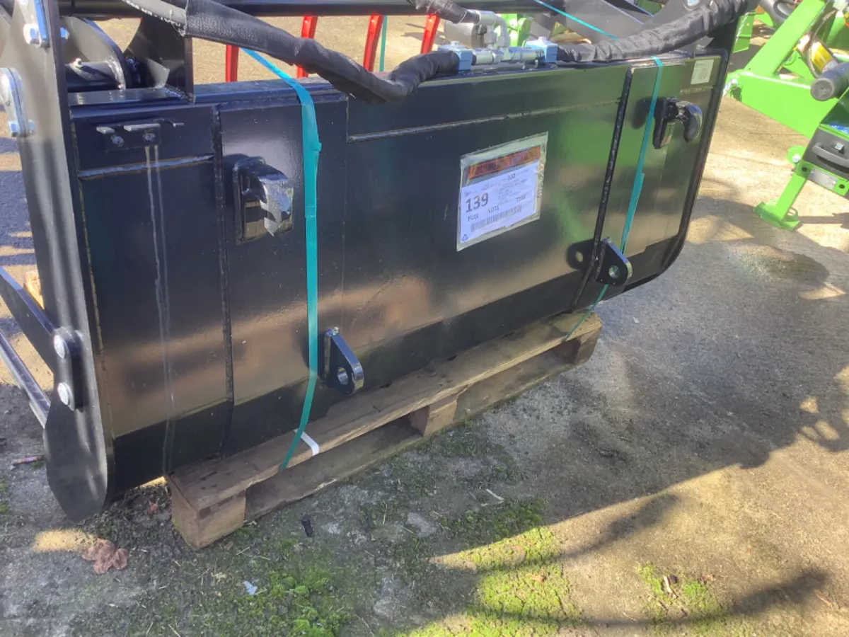 Silage grabs - Image 2