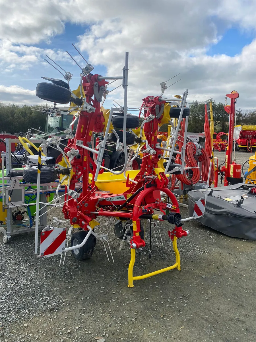 New Pottinger Hit 8.81 Tedder - €15,041 + VAT - Image 2