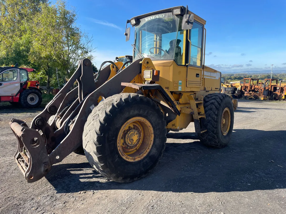 Volvo L70C Loading Shovel - Image 3