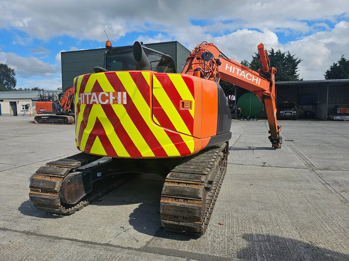 Off set boom excavator for self drive hire - Image 4