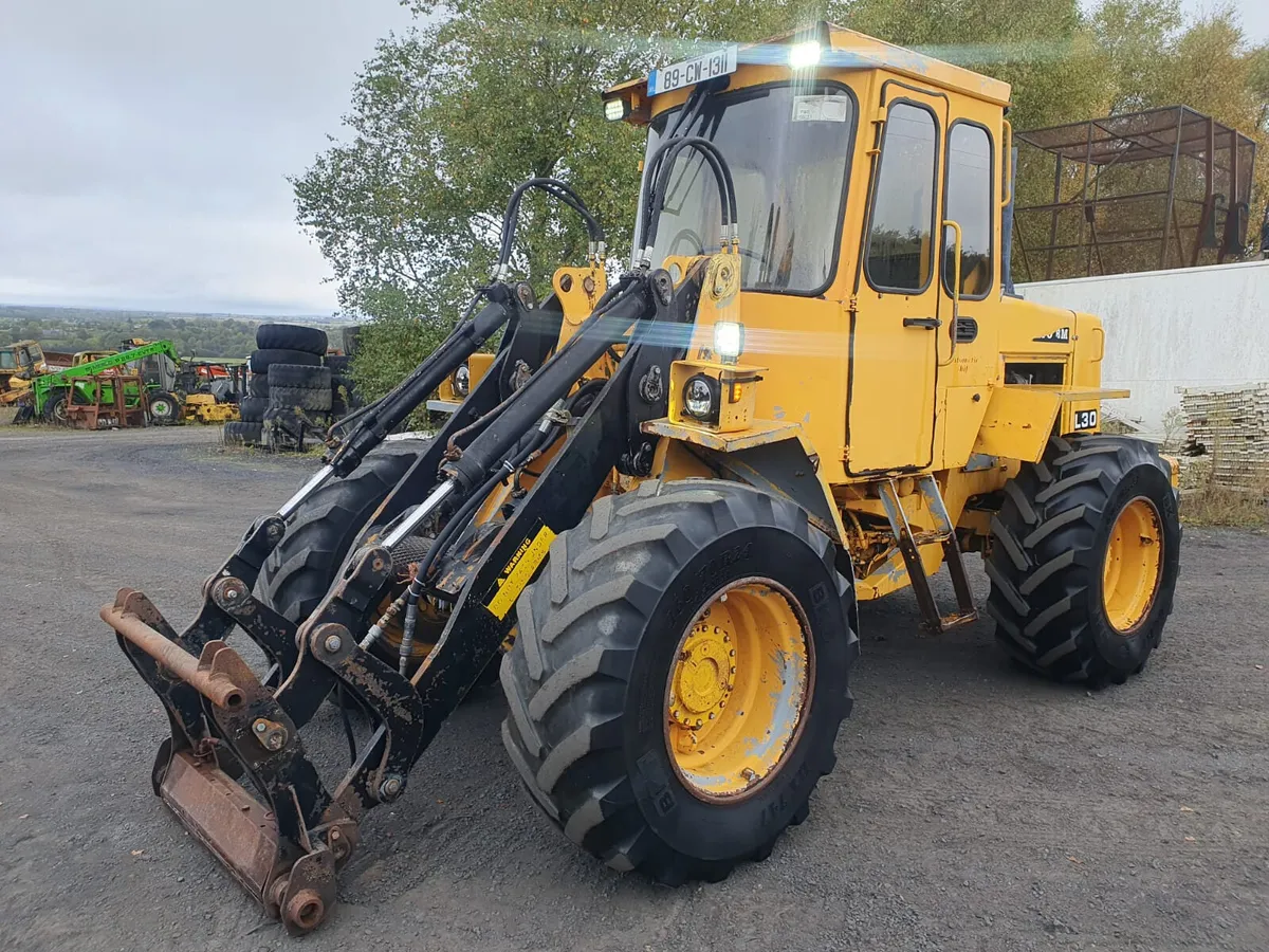 Volvo L30 Loading Shovel - Image 1