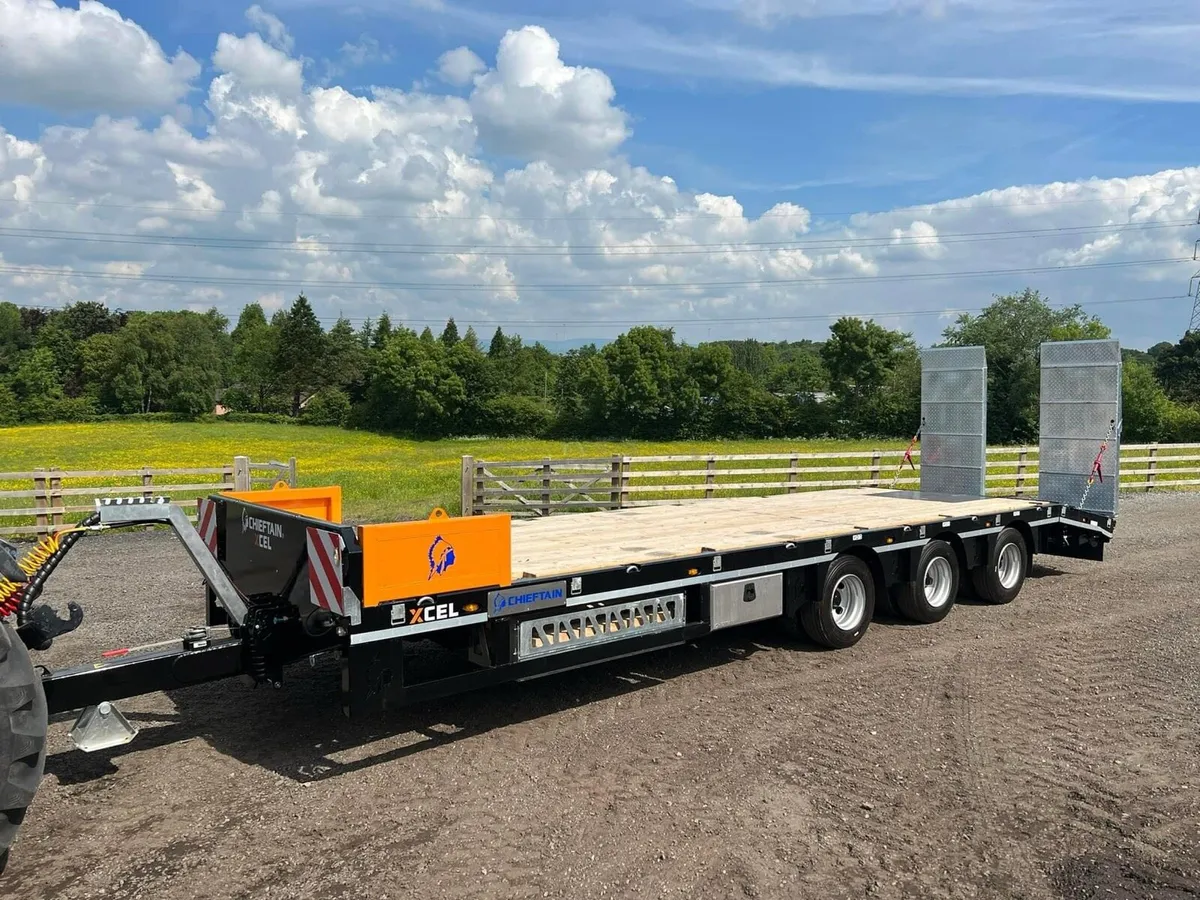 Chieftain low loader - Image 2