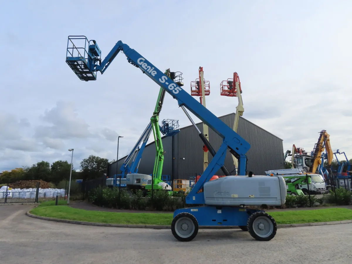 Genie S65 Boom Lift Access Platform - Image 2