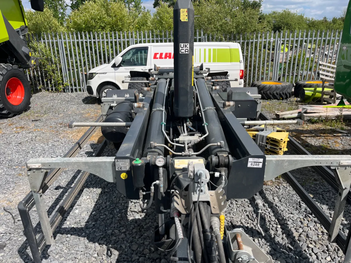 Pronar Hook lift trailer - Image 1