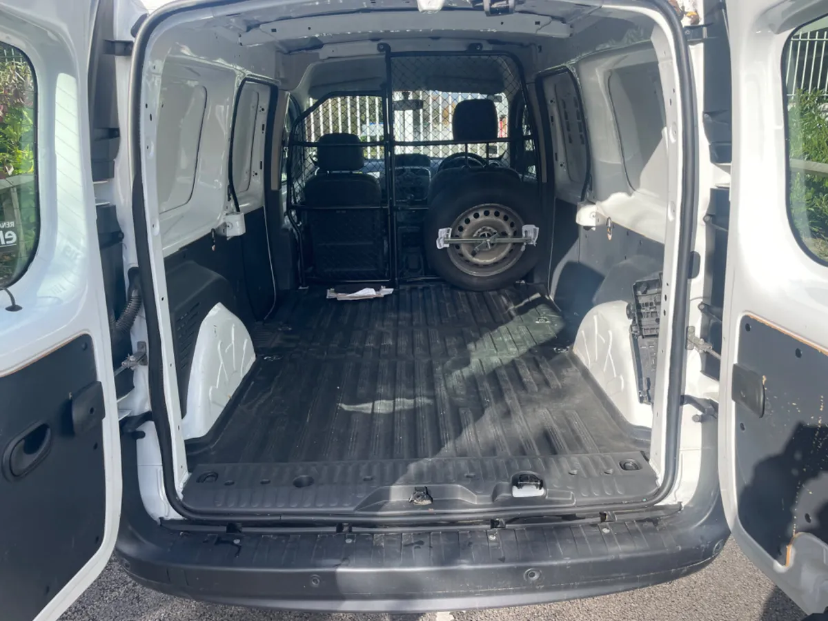 Renault Kangoo 2019 Low Mileage - Image 2
