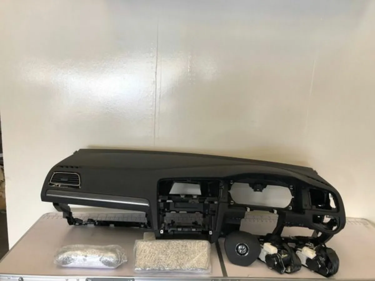 2013-19 Mk7 airbiag kit - Image 1