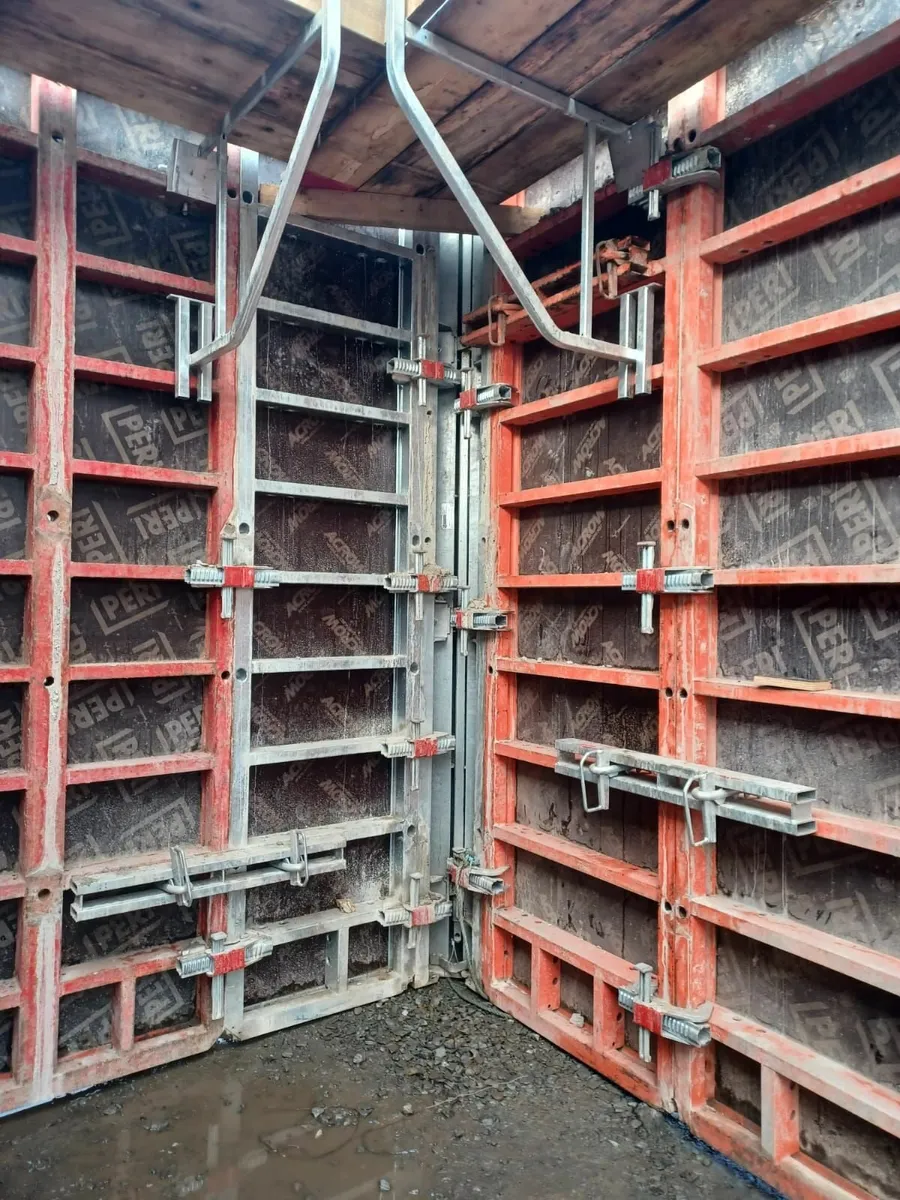 Peri Trio Panels For Hire - Image 2