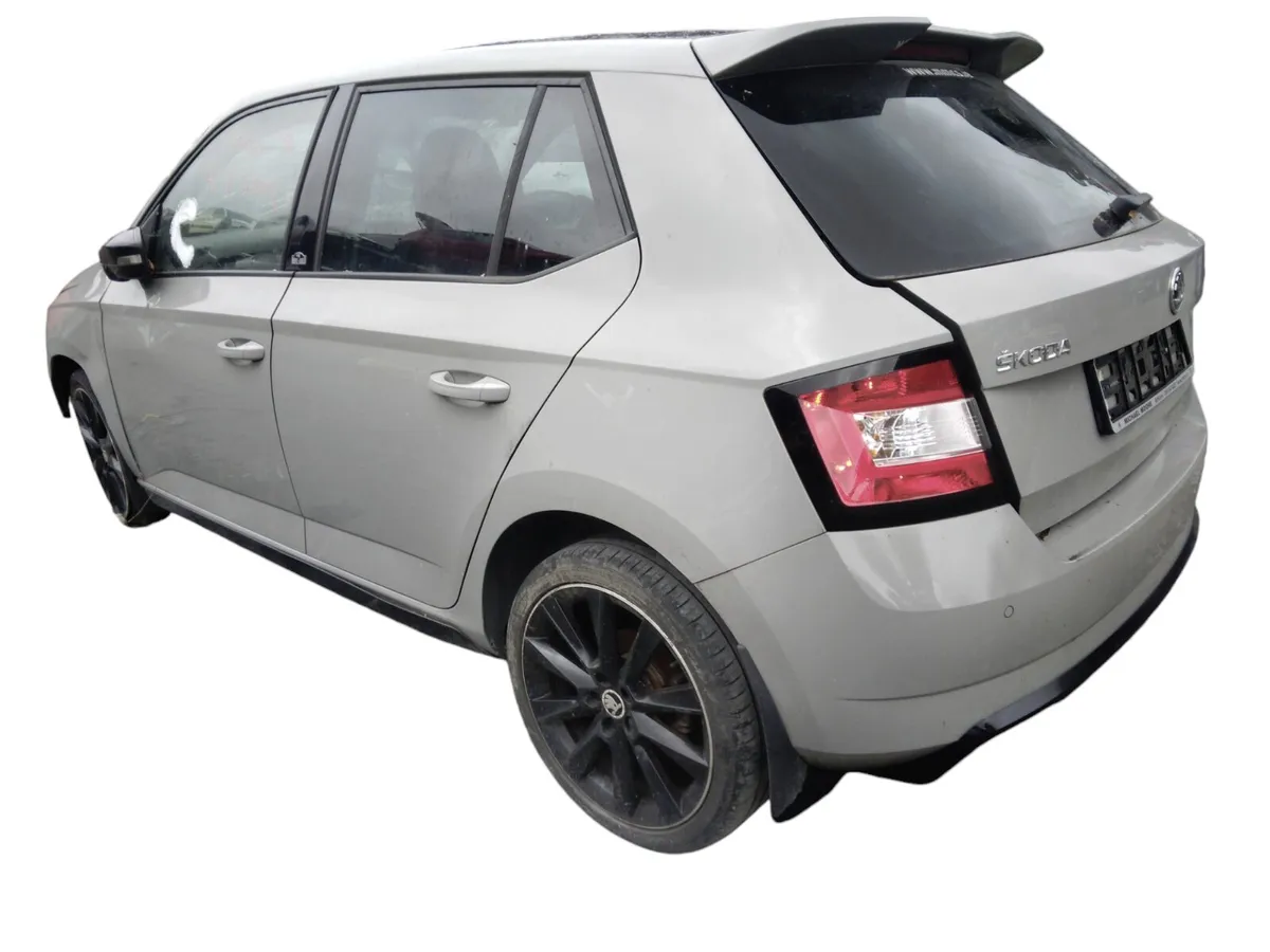 2014 SKODA FABIA For Breaking/Dismantling - Image 4