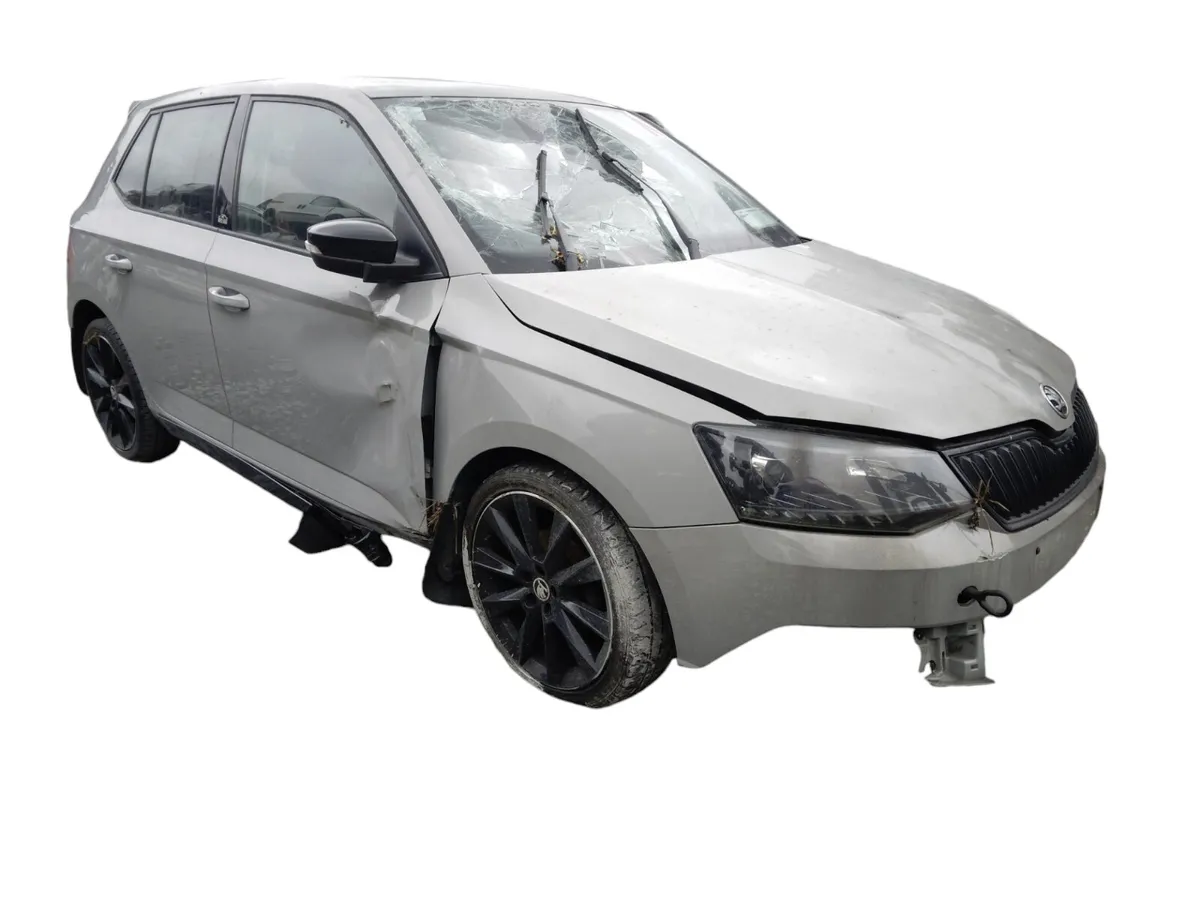 2014 SKODA FABIA For Breaking/Dismantling - Image 1