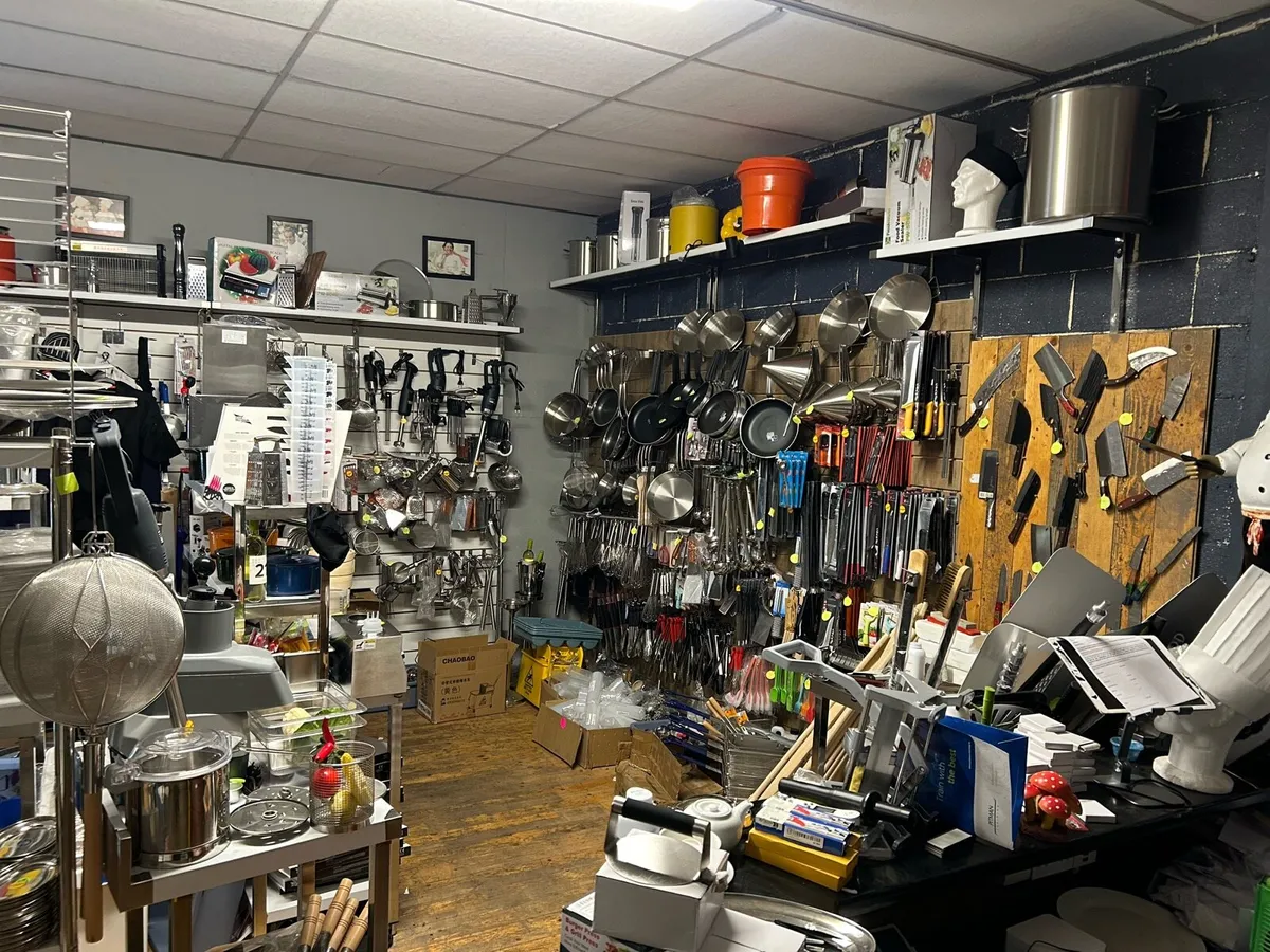 Aladdin‘s cave for all catering equipment - Image 1