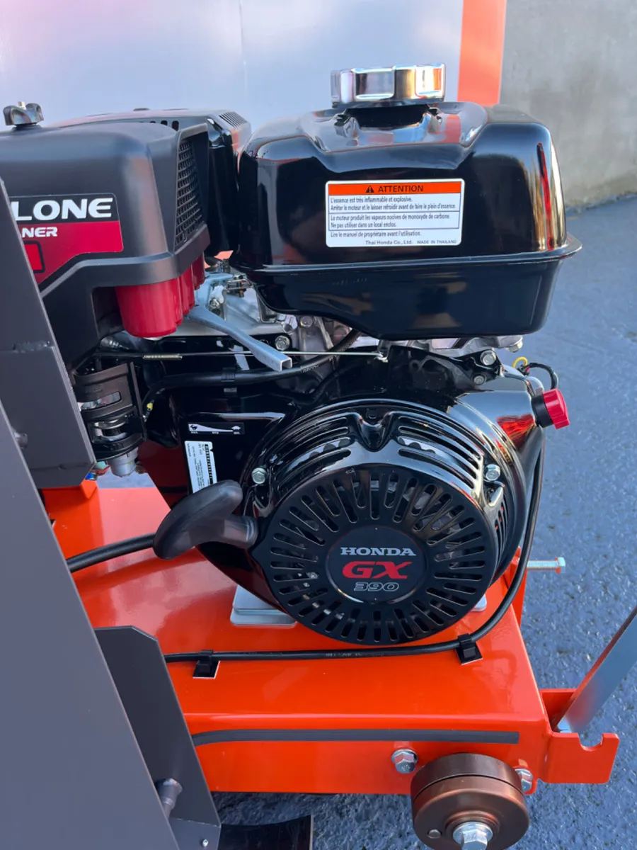 Husqvarna Consaw and Roadsaw at Toolman - Image 2