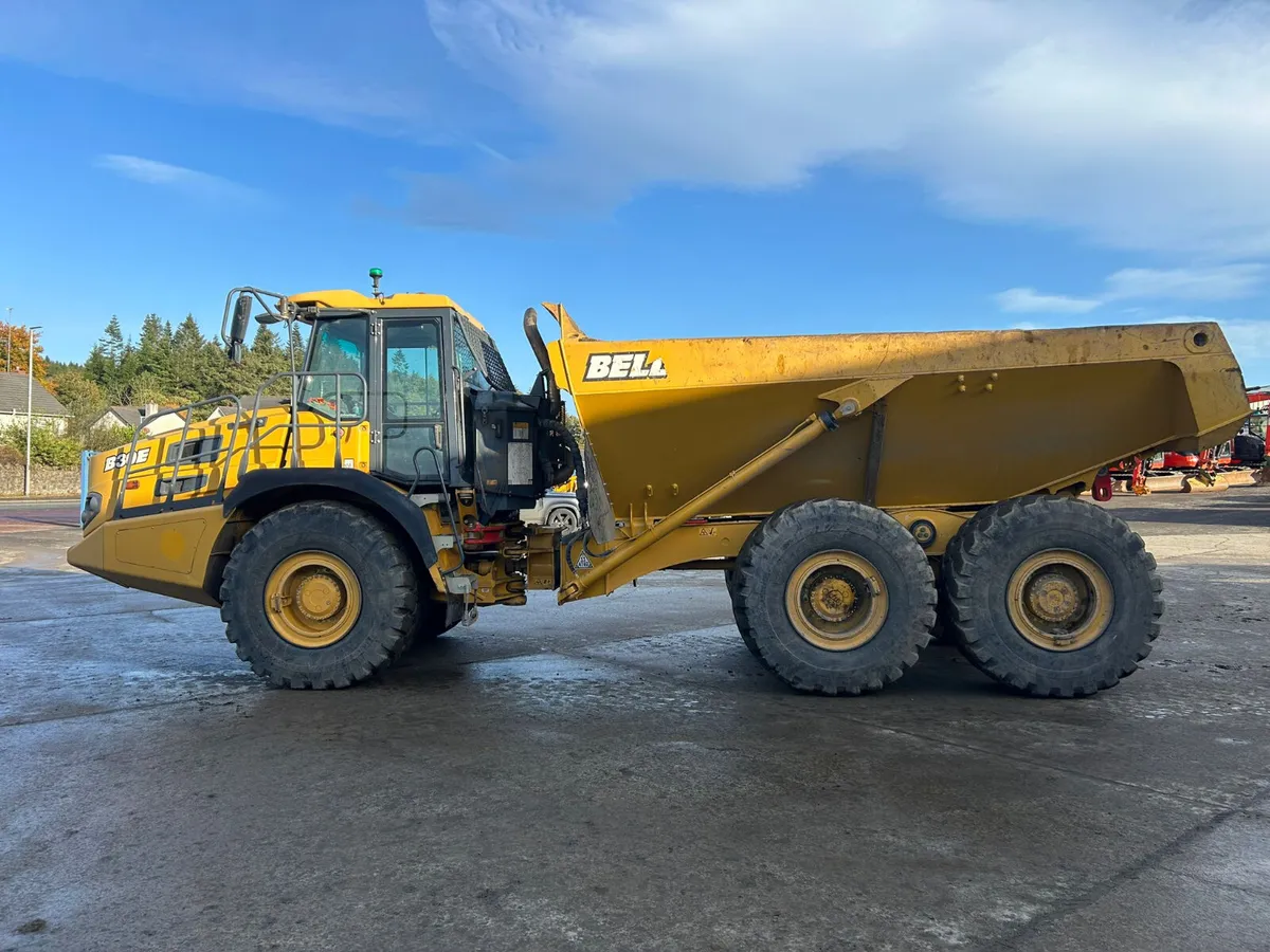 2018 Bell B30E Only 8300 HRs - MULLANS - Image 4