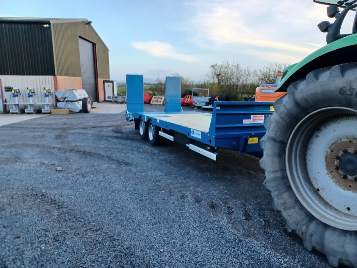 new Kane 2 axle low loader FLOATION wheels - Image 2