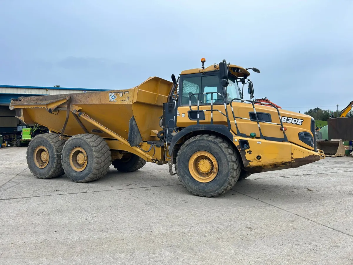 2017 Bell B30E with Tail Door - MULLANS - Image 1