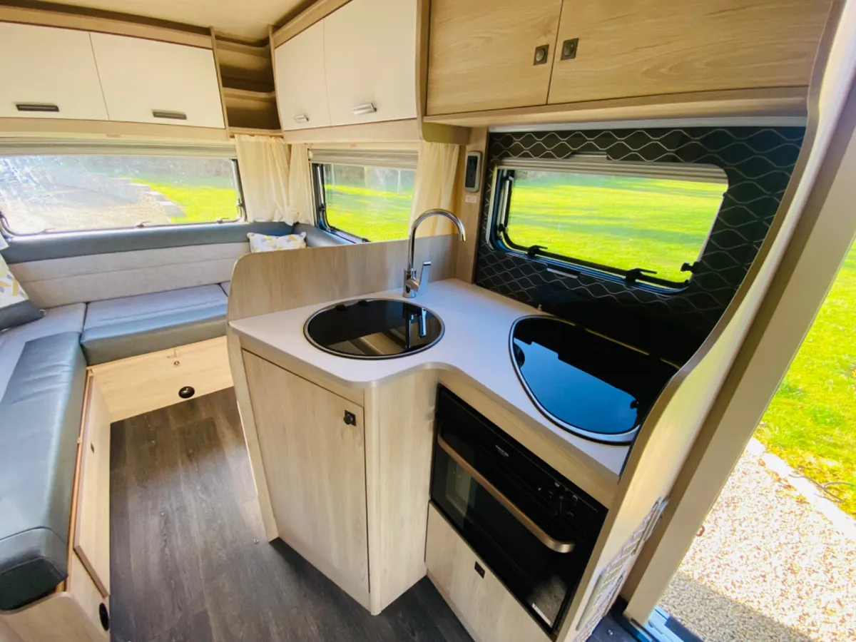 2022  AUTOTRAIL F-68 RIGHT HAND DRIVE AUTO - Image 4