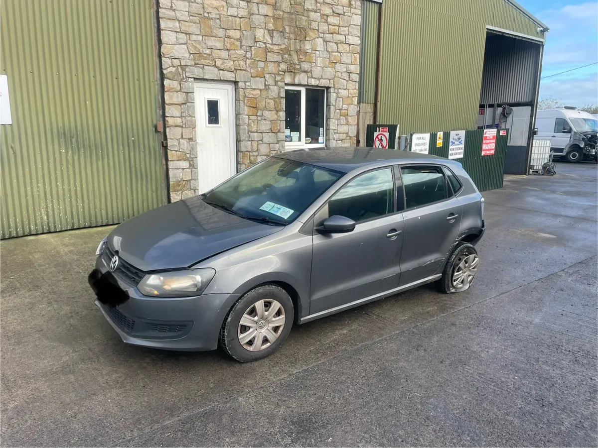 2011 Volkswagen polo 1.2 petrol for dismantling
