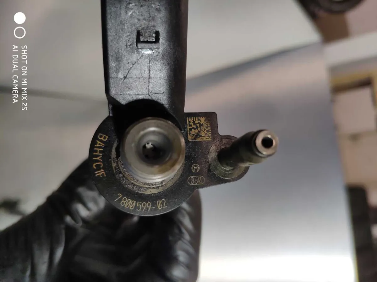 BMW (Genuine OE) 7800599 - Image 2