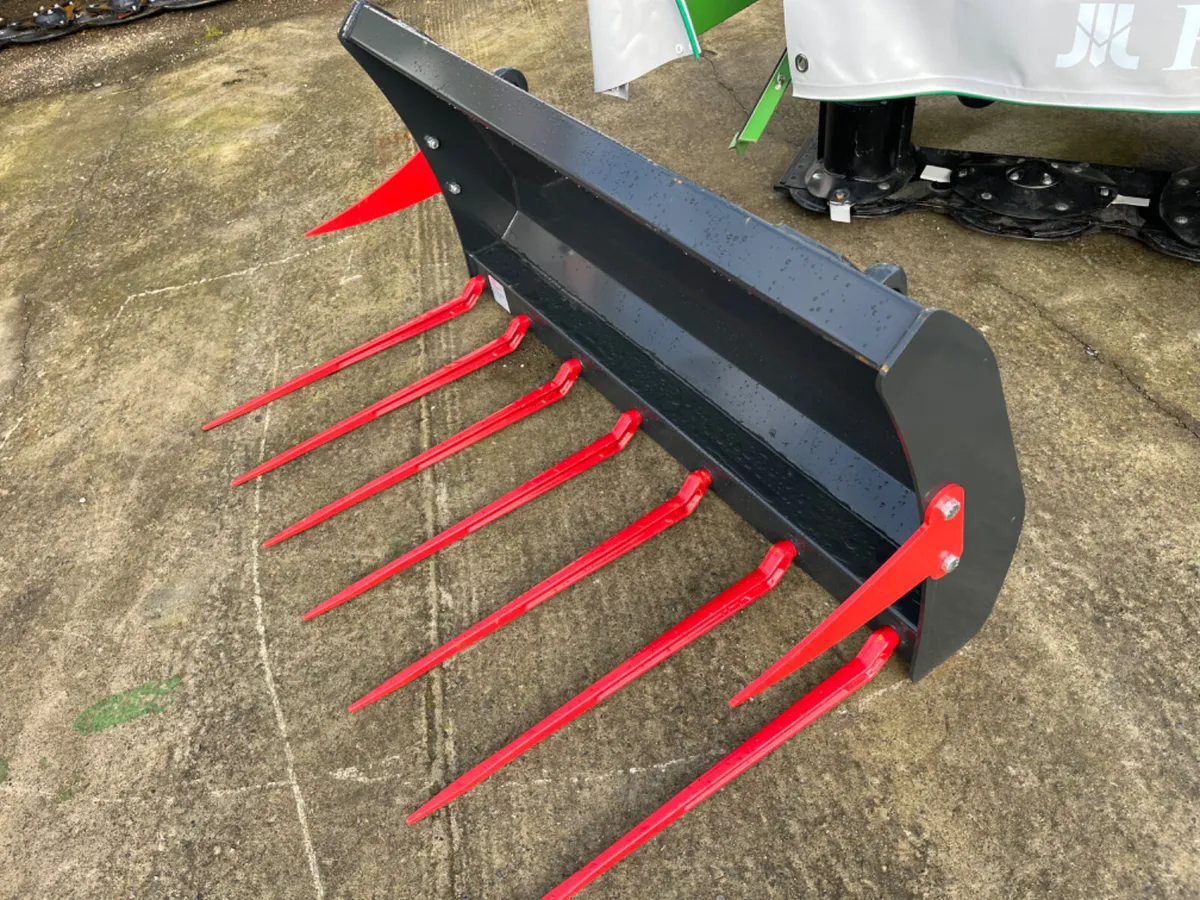 New Intertech dung forks - Image 1