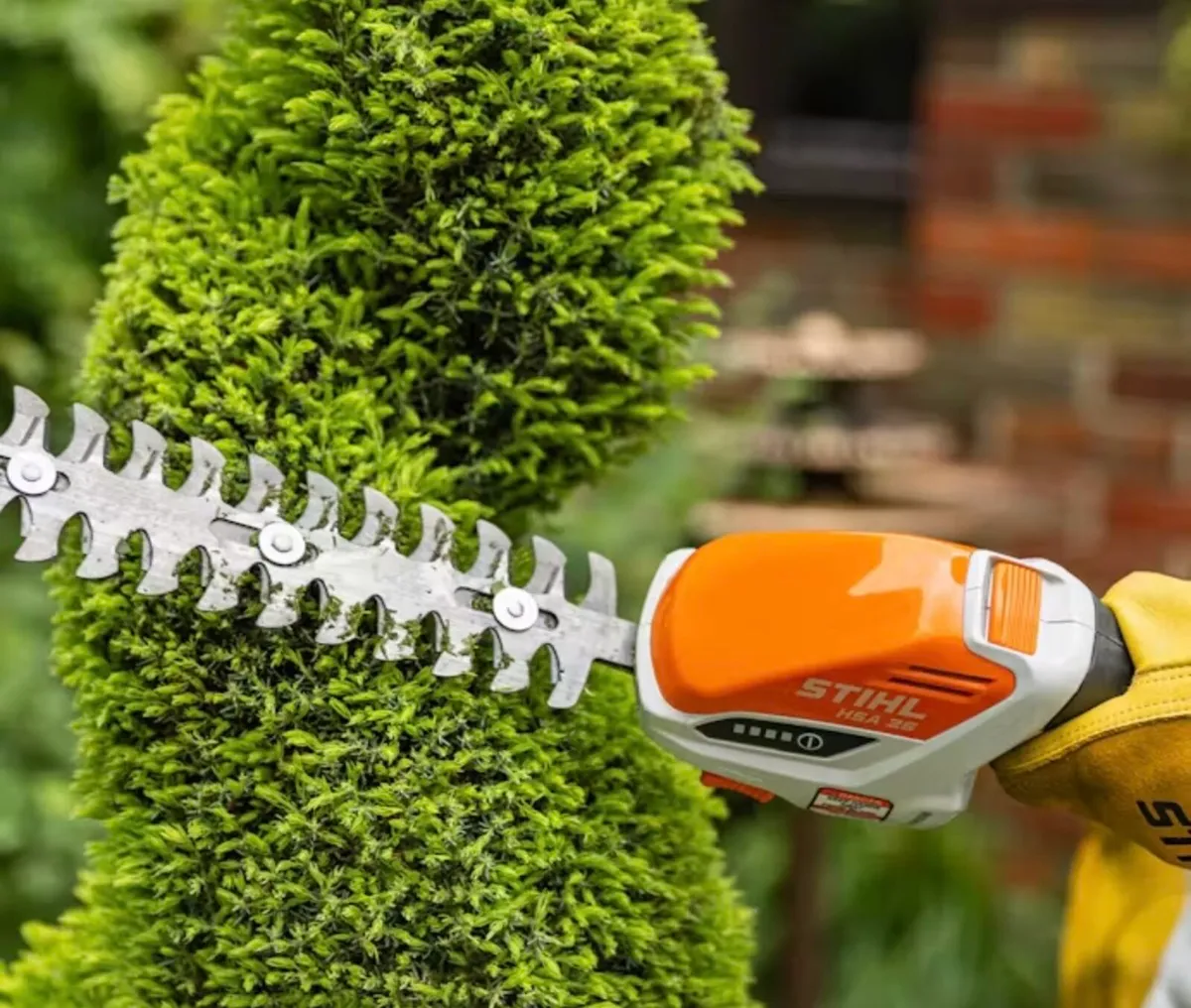 Stihl HSA 26 Garden Shears & GTA 26 Pruner Sets - Image 3