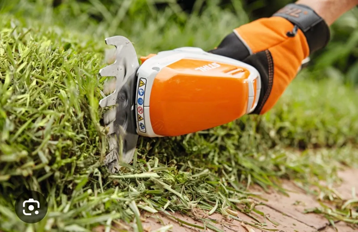 Stihl HSA 26 Garden Shears & GTA 26 Pruner Sets - Image 4