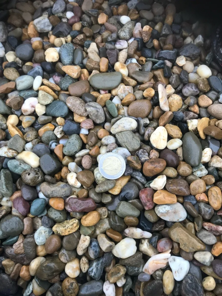 Beach Pebble coloured stone /pebbles/ sand/gravel, - Image 1