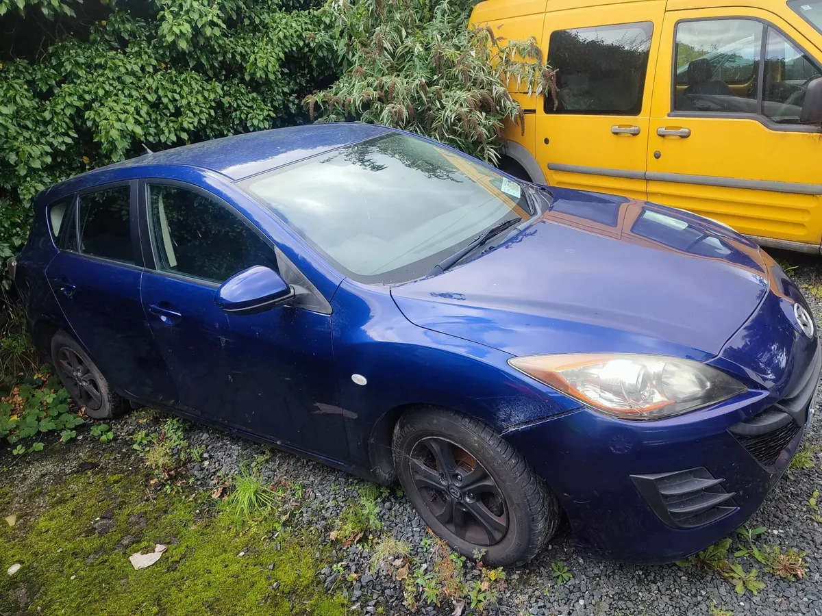 2011 Mazda 3 for parts - Image 1