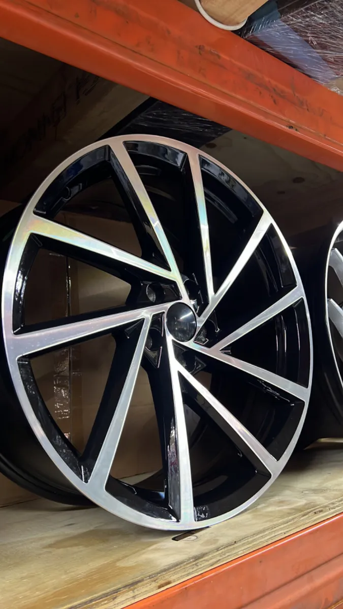 19” Spielberg alloys & tyres 5x112