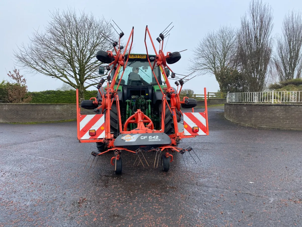 Kuhn GF642 Gyrotedder / Tedder - Image 3