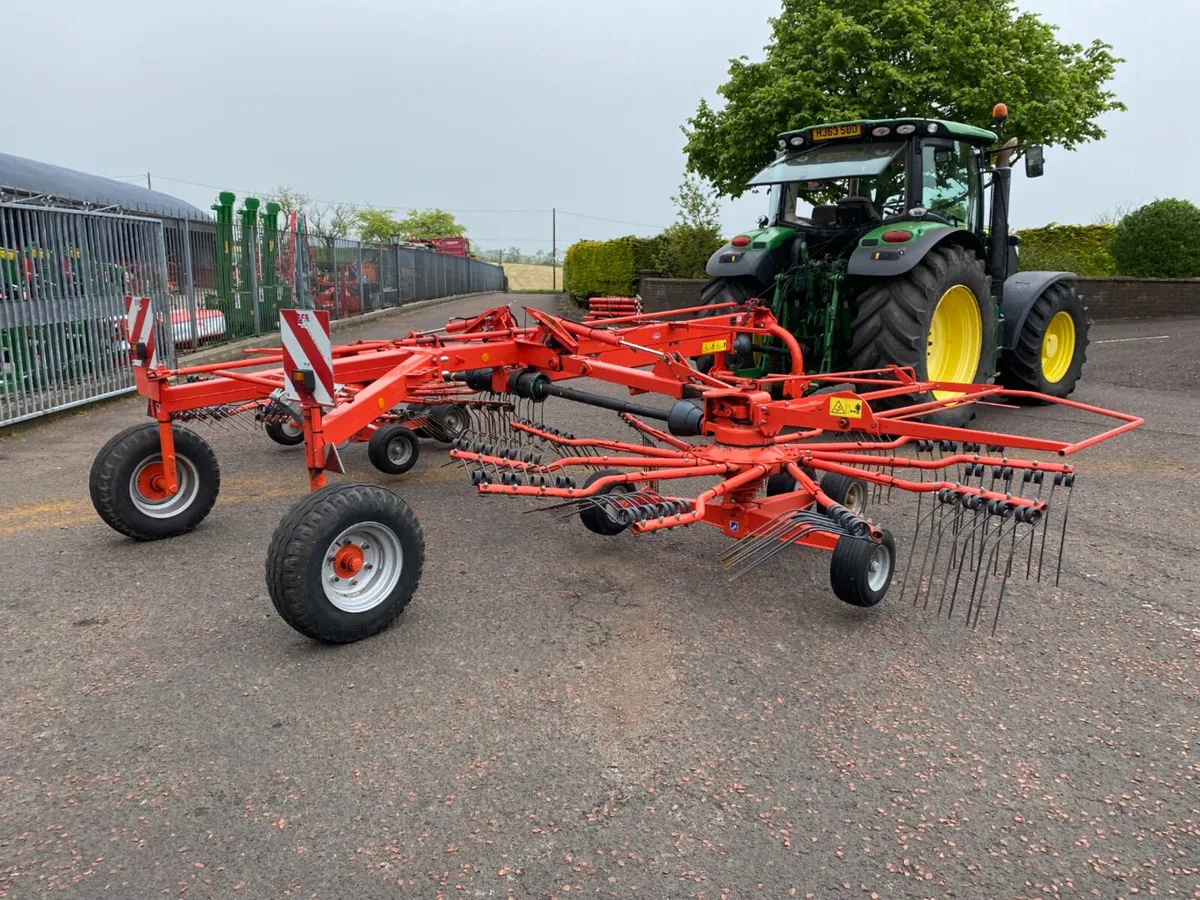 Kuhn GA7501 Twin Rotor Rake - Image 1