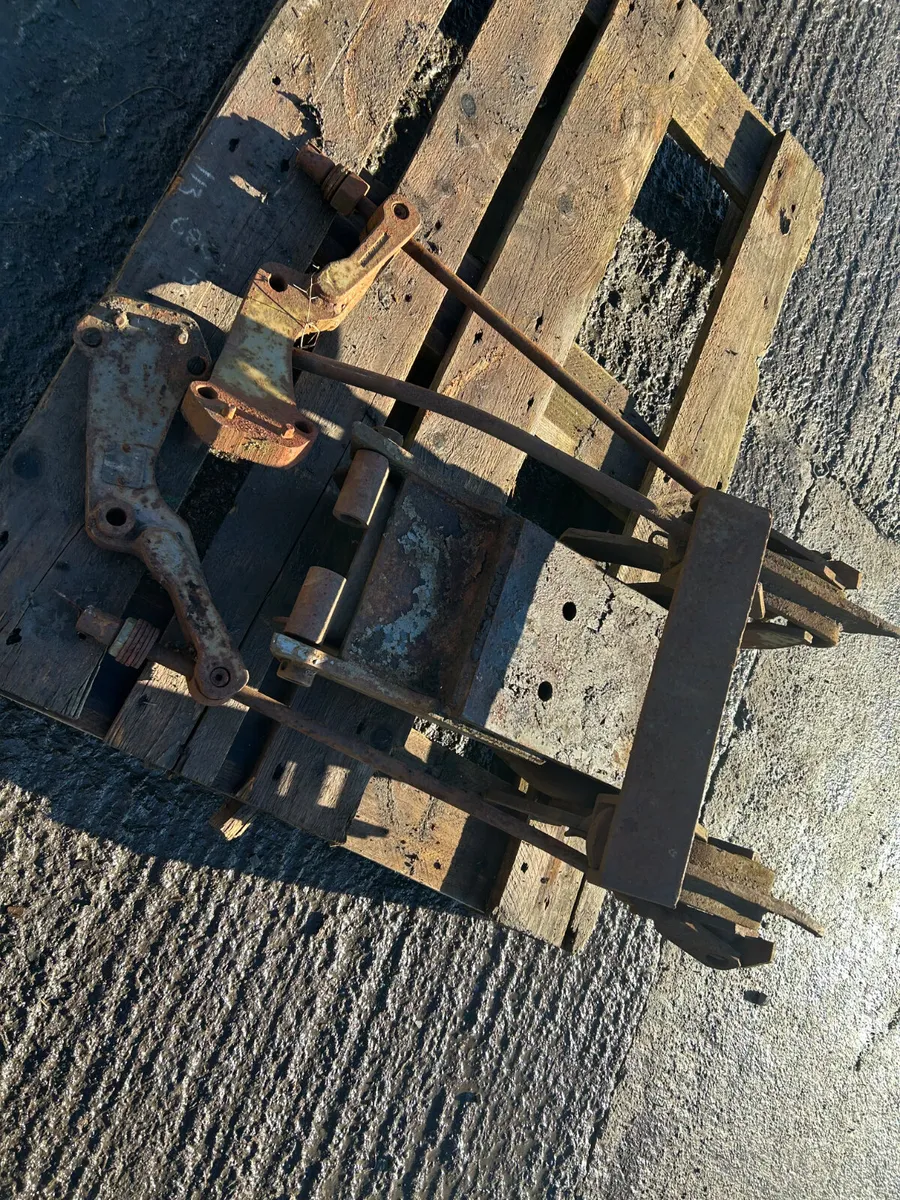 Massey Ferguson Pick up Hitch - Image 3