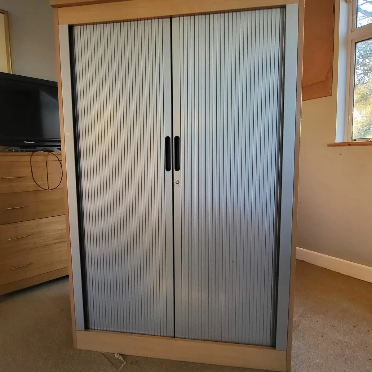 Tambour office unit - Image 1