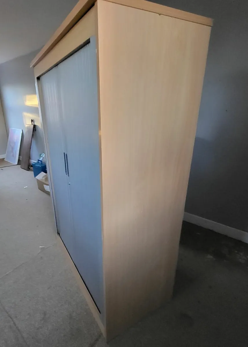 Tambour office unit - Image 3